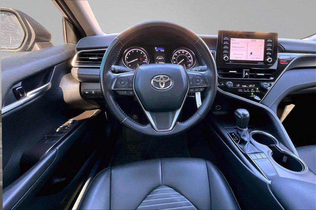 Used 2022 Toyota Camry SE w/ Carpet Mat Package (TMS) FWD image 5