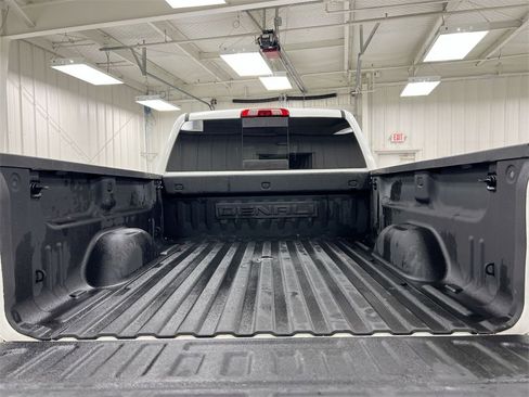 Used 2016 GMC Sierra 2500 Denali w/ Duramax Plus Package image 24