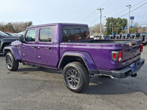 New 2026 Jeep Gladiator Sport image 4
