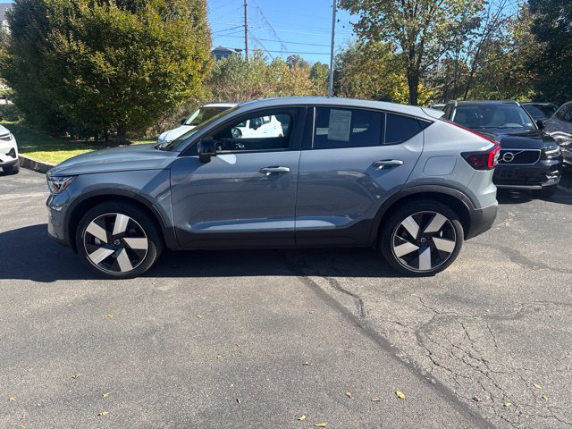 Used 2023 Volvo C40 P8 Recharge Plus w/ Climate Package AWD/4WD image 3
