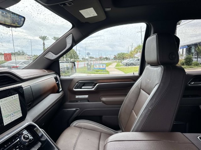 Used 2025 GMC Sierra 1500 Denali AWD/4WD image 16
