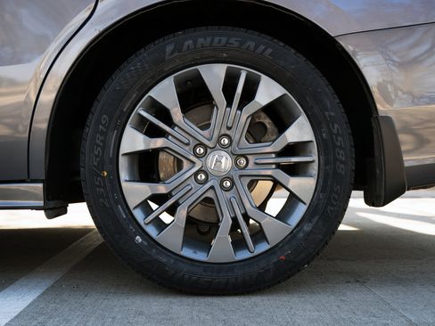 Used 2025 Honda Odyssey Touring image 15