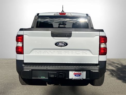 New 2025 Ford Maverick XL image 23