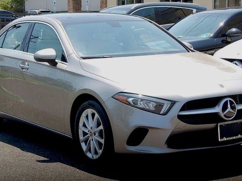 Used 2021 Mercedes-Benz A 220 4MATIC w/ Premium Package image 6