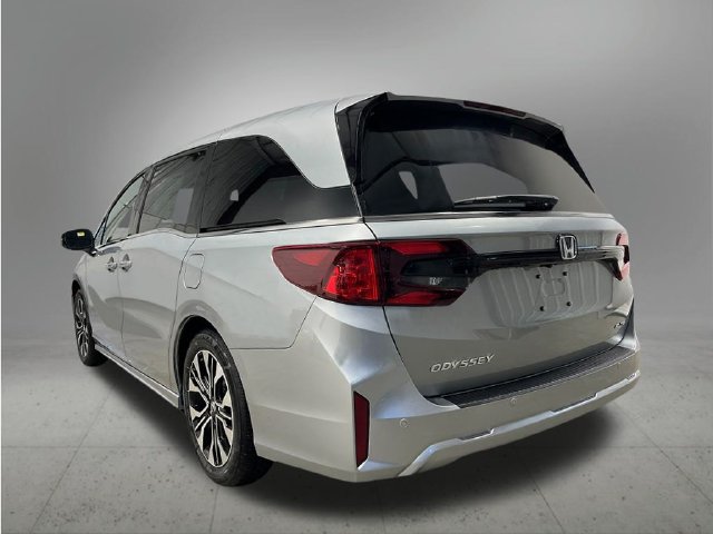 New 2027 Honda Odyssey Elite image 3