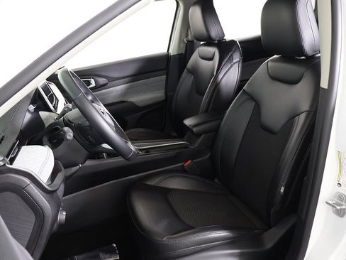 Used 2022 Jeep Compass Latitude w/ Convenience Group image 27