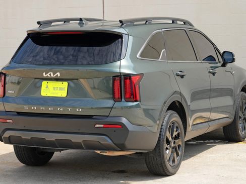 Used 2022 Kia Sorento S AWD/4WD image 50