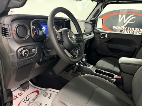 New 2026 Jeep Wrangler Unlimited Rubicon image 12