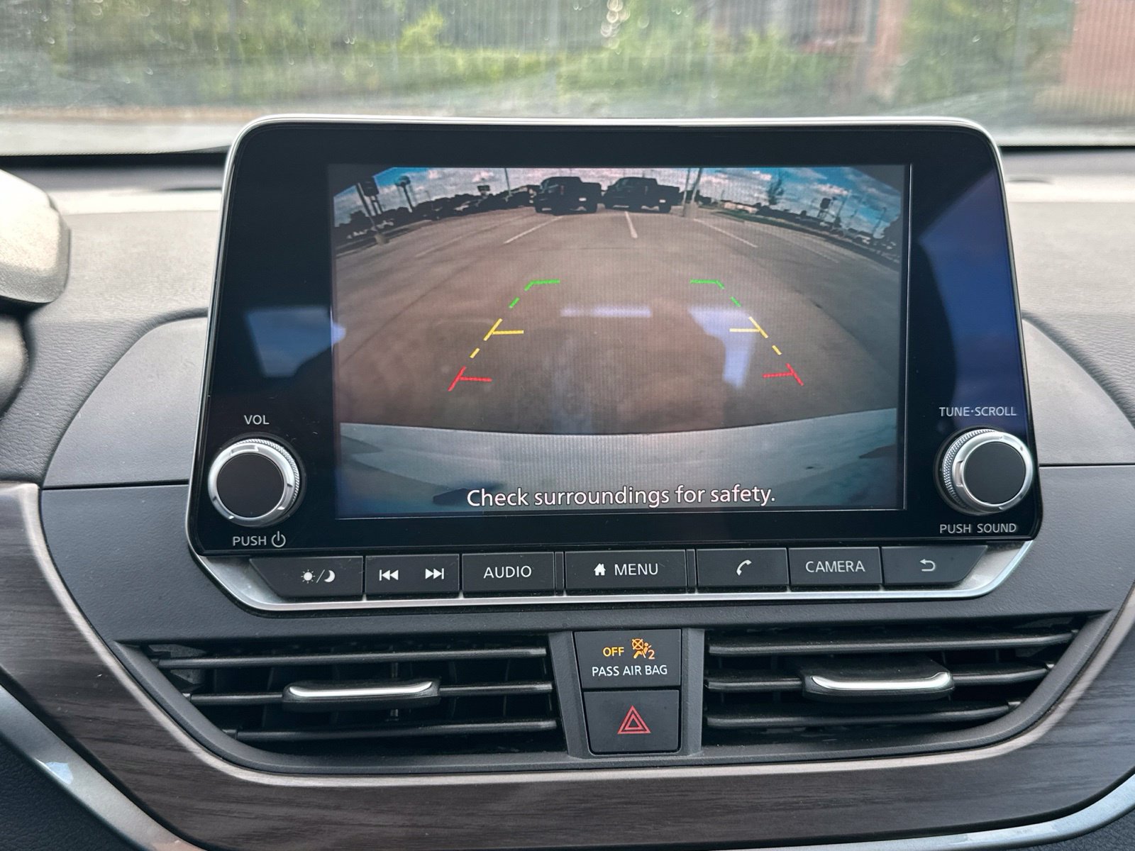 Used 2024 Nissan Altima 2.5 SV FWD image 14