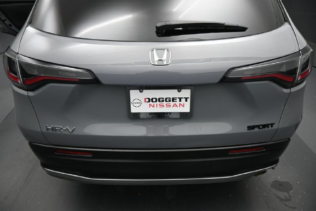 Used 2025 Honda HR-V Sport image 2