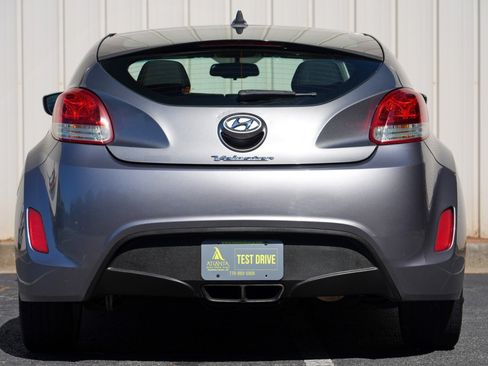 Used 2012 Hyundai Veloster FWD image 10