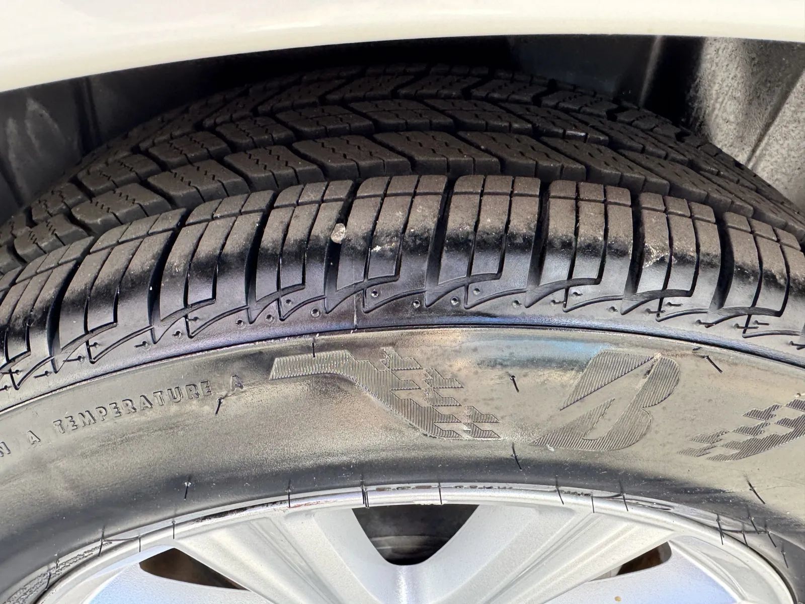 Used 2011 Subaru Legacy 2.5i Premium AWD/4WD image 12