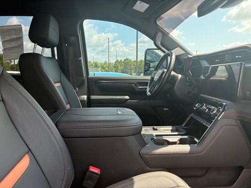 Used 2024 GMC Sierra 2500 AT4 w/ AT4 Preferred Package AWD/4WD image 21