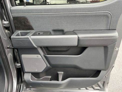 Used 2024 Ford F250 Lariat w/ Sport Appearance Package image 18