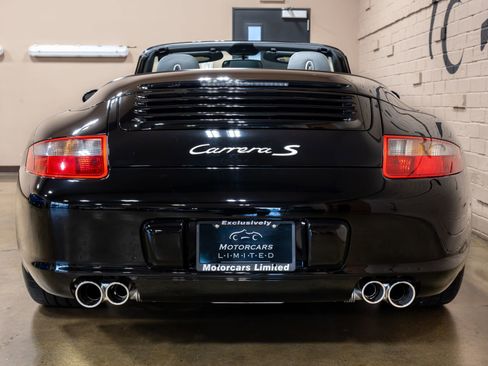 Used 2006 Porsche 911 Carrera S image 8