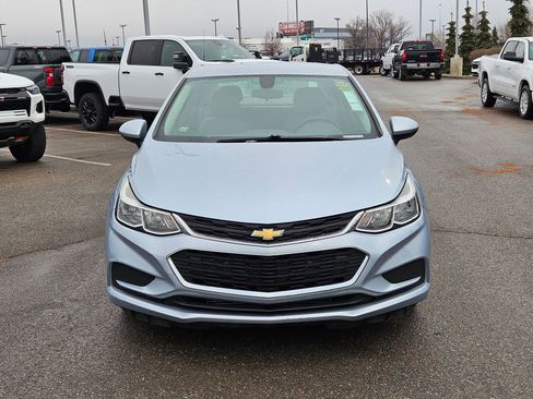 Used 2017 Chevrolet Cruze LS image 9