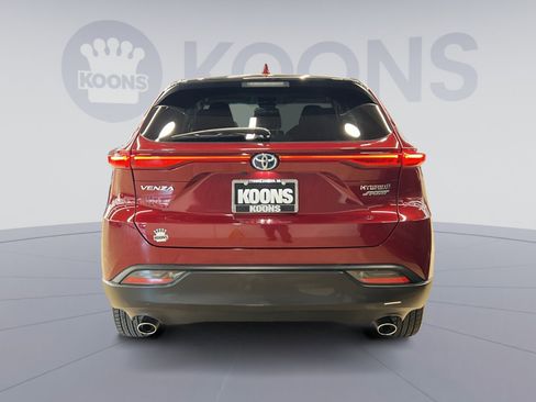 Used 2021 Toyota Venza LE w/ Carpet Mat Package (TMS) image 5