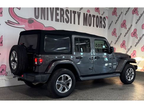 Used 2018 Jeep Wrangler Unlimited Sahara image 10