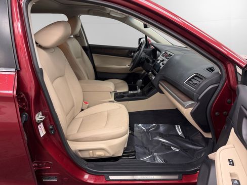 Used 2017 Subaru Outback 2.5i Limited image 15