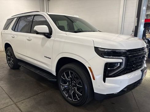 Used 2026 Chevrolet Tahoe RST w/ Comfort Package AWD/4WD image 3