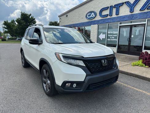 Used 2019 Honda Passport Touring image 2