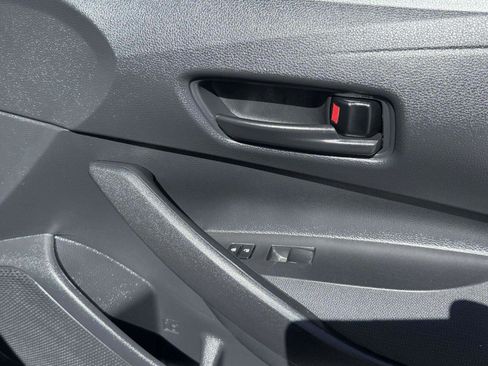 Used 2025 Toyota Corolla LE FWD image 53