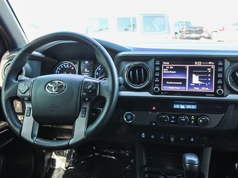 Used 2021 Toyota Tacoma TRD Sport w/ Technology Package RWD image 14