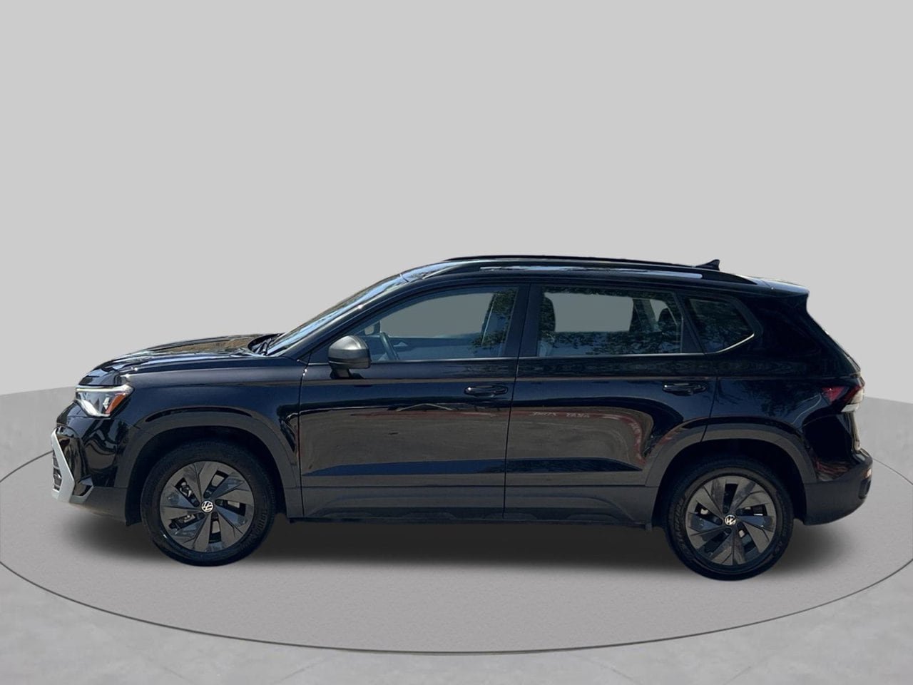Used 2025 Volkswagen Taos S FWD image 2