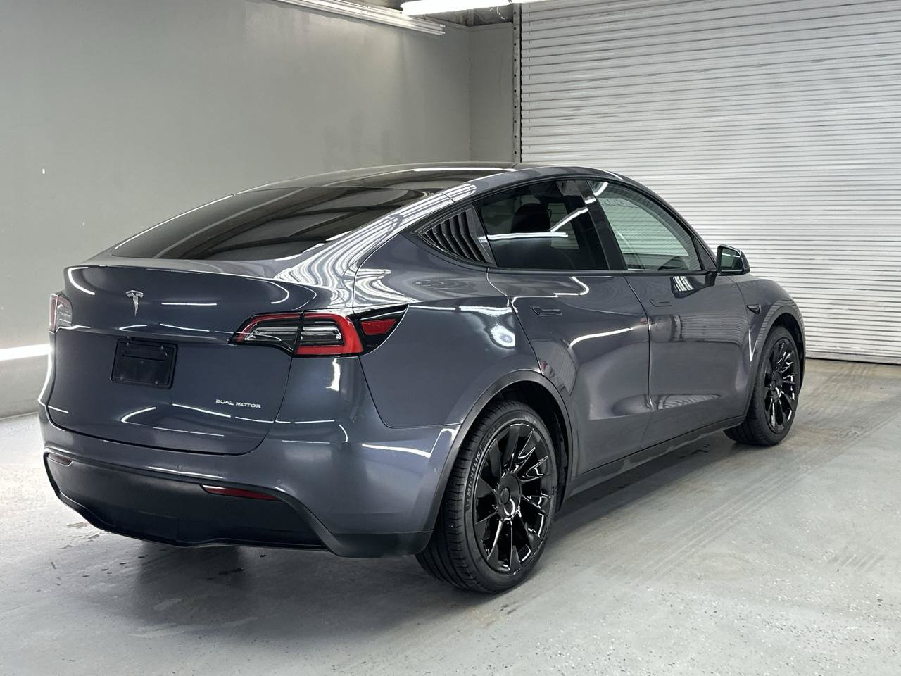 Used 2021 Tesla Model Y Long Range AWD/4WD image 9