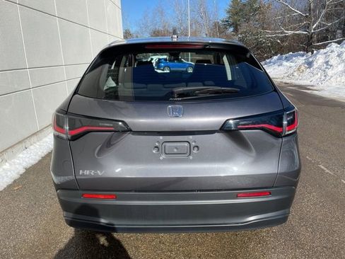 Certified 2025 Honda HR-V LX image 8
