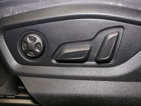 Used 2018 Audi Q7 3.0T Premium Plus w/ Premium Plus Package image 50