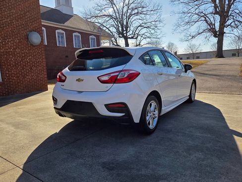 Used 2017 Chevrolet Cruze LT w/ Convenience Package image 5