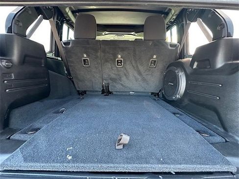 Used 2022 Jeep Wrangler Unlimited Rubicon image 12