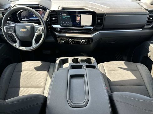 Used 2024 Chevrolet Silverado 1500 LT AWD/4WD image 13