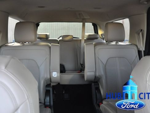 Used 2024 Ford Expedition Limited RWD image 21