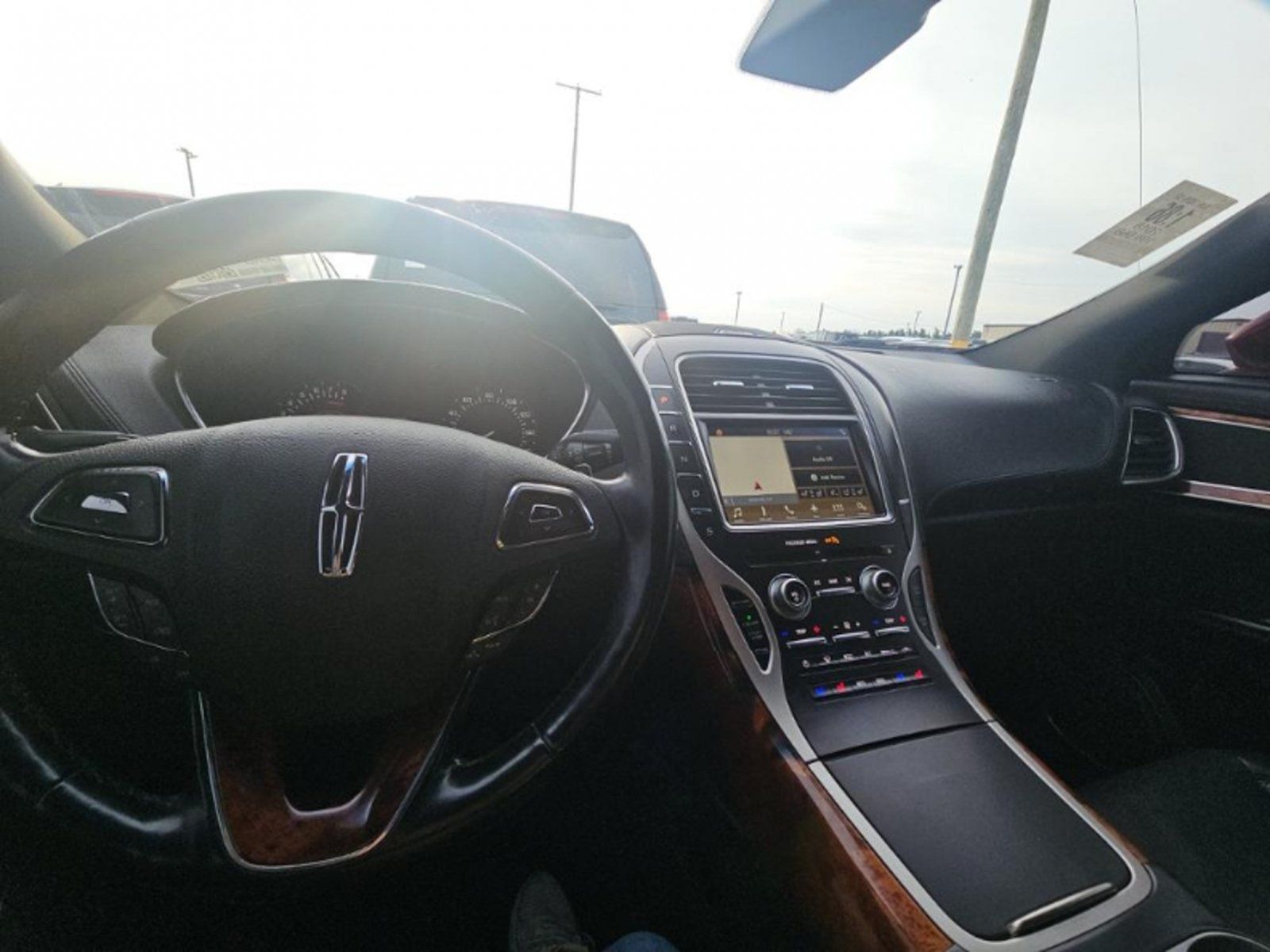 Used 2018 Lincoln MKX Reserve w/ Lincoln MKX Climate Package AWD/4WD image 16