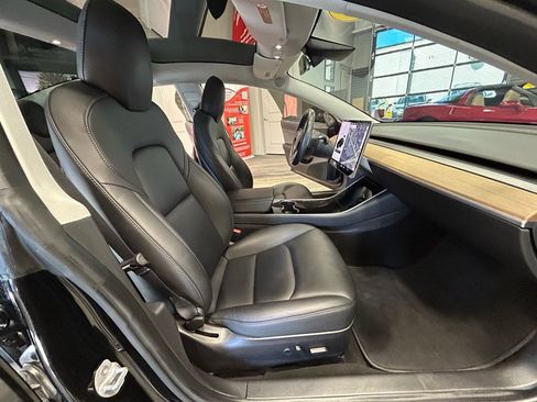 Used 2018 Tesla Model 3 Long Range AWD/4WD image 38