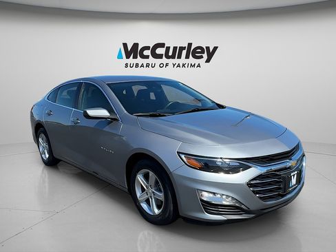 Used 2024 Chevrolet Malibu LT FWD image 8