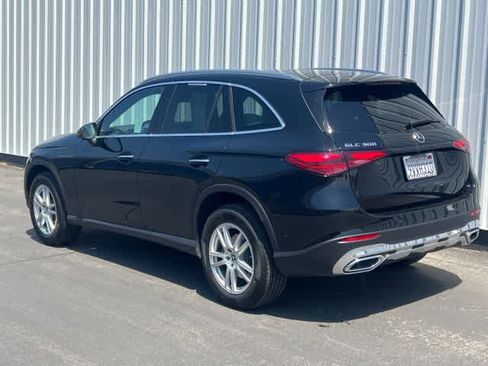 Used 2026 Mercedes-Benz GLC 300 image 4