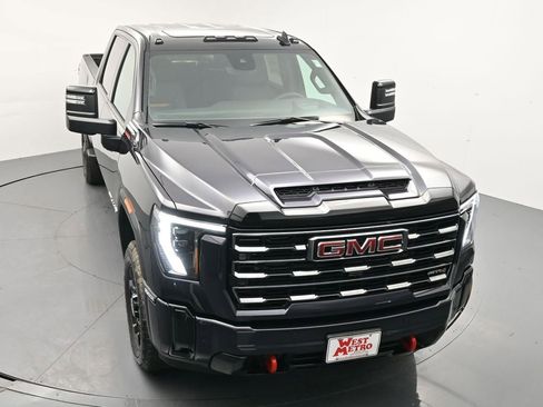 New 2026 GMC Sierra 3500 AT4 w/ AT4 Premium Plus Package image 4