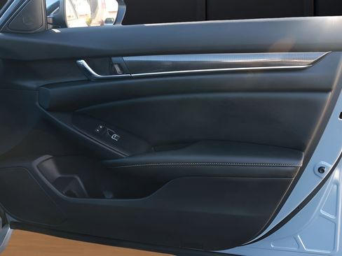 Used 2022 Honda Accord Sport image 16