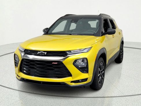 Certified 2023 Chevrolet TrailBlazer RS w/ Sun and Liftgate Package AWD/4WD image 8