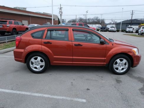 Used 2007 Dodge Caliber SXT image 2