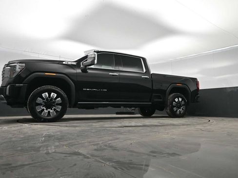 Used 2025 GMC Sierra 2500 Denali image 36