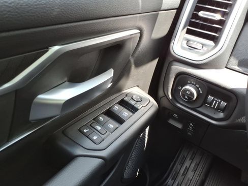 New 2026 RAM 1500 Big Horn AWD/4WD image 21