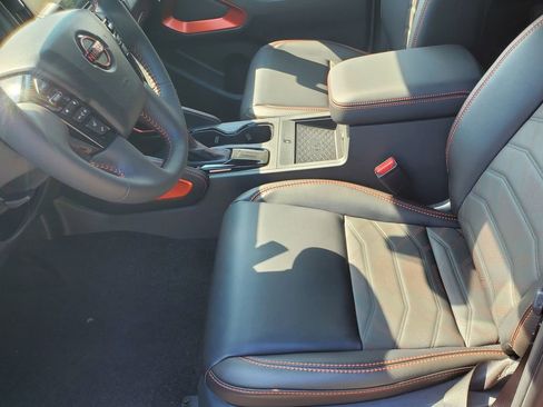 New 2025 Nissan Frontier PRO-4X w/ Pro Premium Package image 18