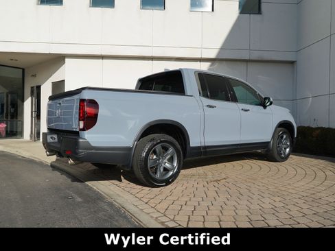 Used 2023 Honda Ridgeline RTL-E image 3