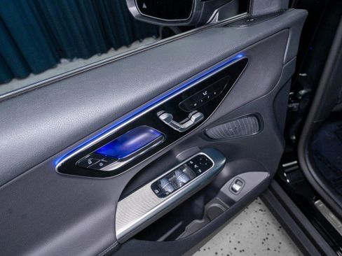 New 2026 Mercedes-Benz GLC 300 image 11