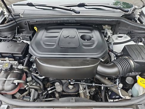 Used 2022 Jeep Grand Cherokee Laredo X AWD/4WD image 37