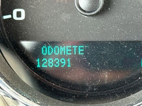 Used 2013 Chevrolet Silverado 2500 LT w/ Snow Plow Prep Package image 26